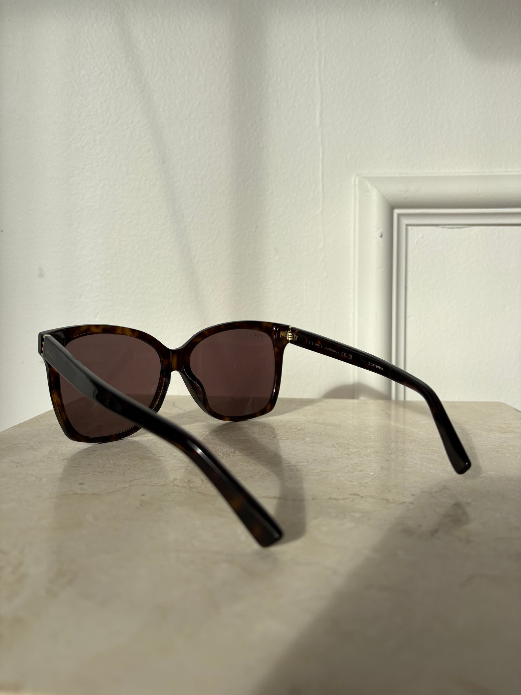 Gucci Tortoishelle Oversized Sunglasses