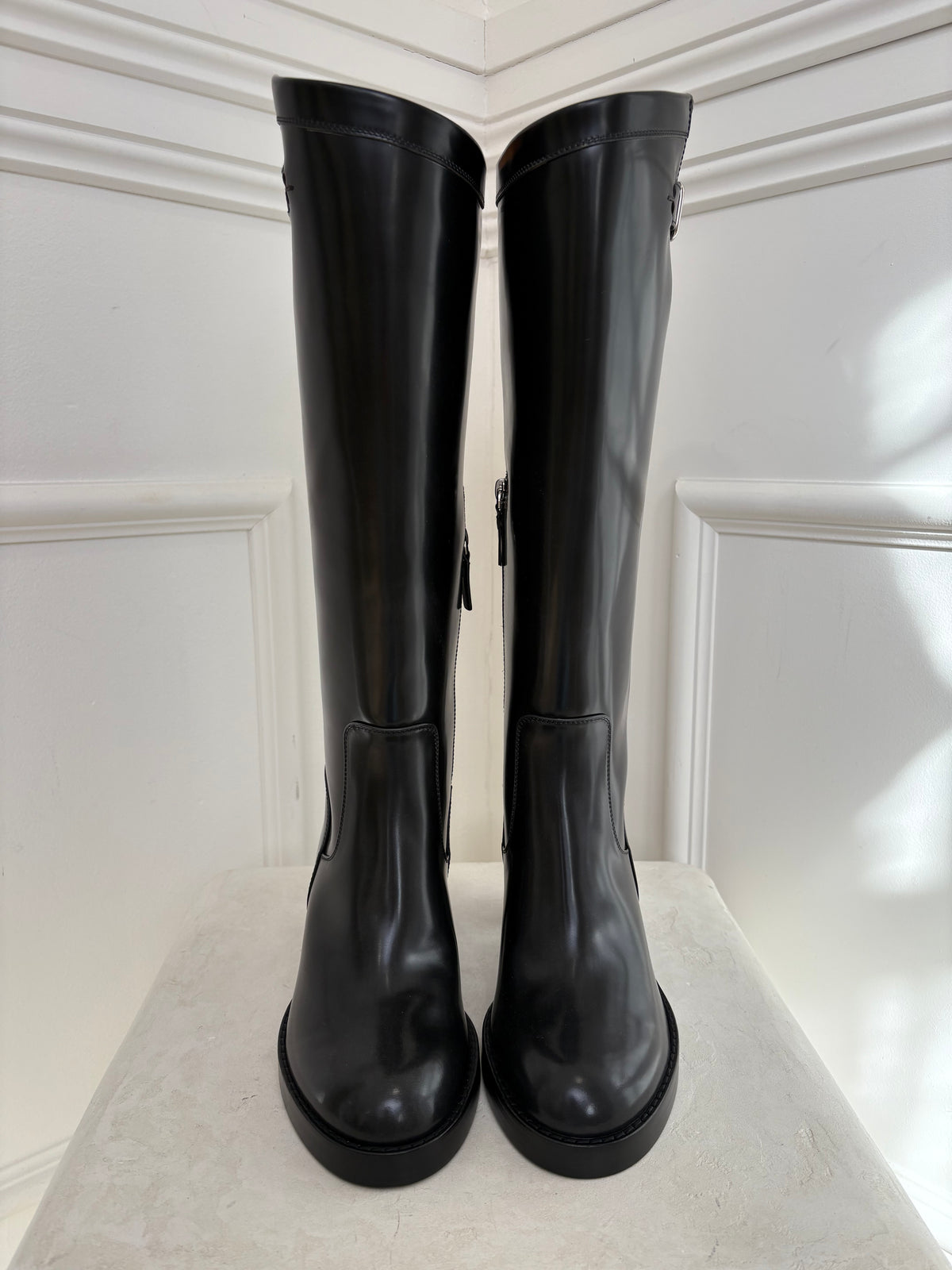 Tod's Black Leather Heeled Riding Boots, 40