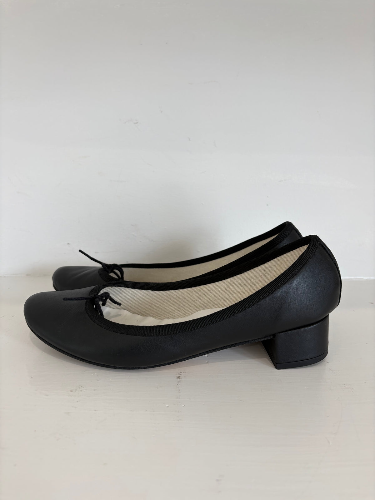 Repetto Black Leather Ballet Flats With Heel, 38