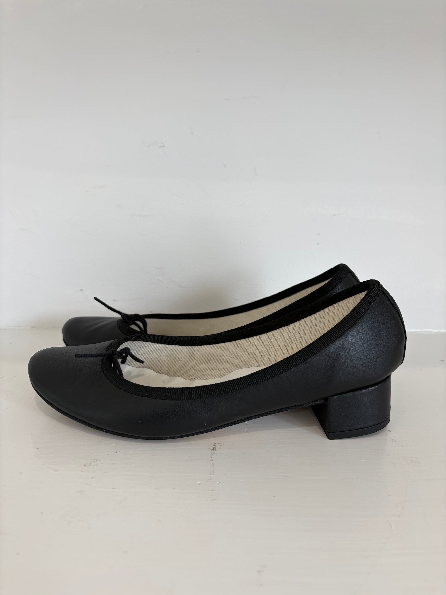 Repetto Black Leather Ballet Flats With Heel, 38