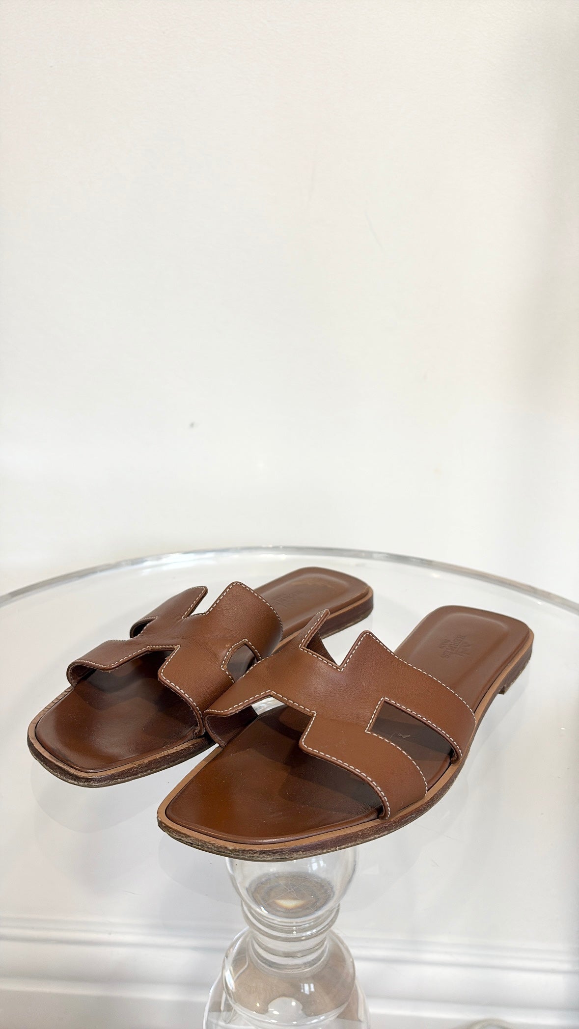 Hermès Gold Leather Oran Sandals, 39