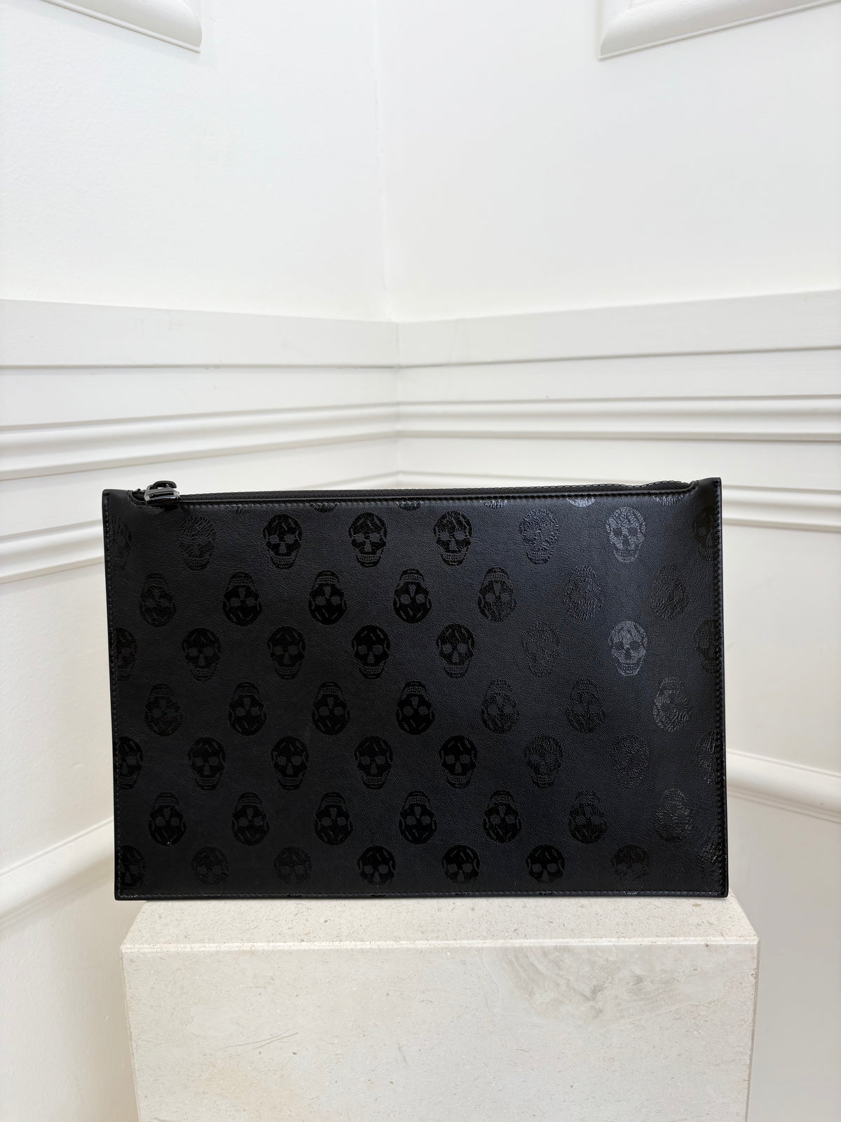Alexander McQueen Black Leather Skull Pouch