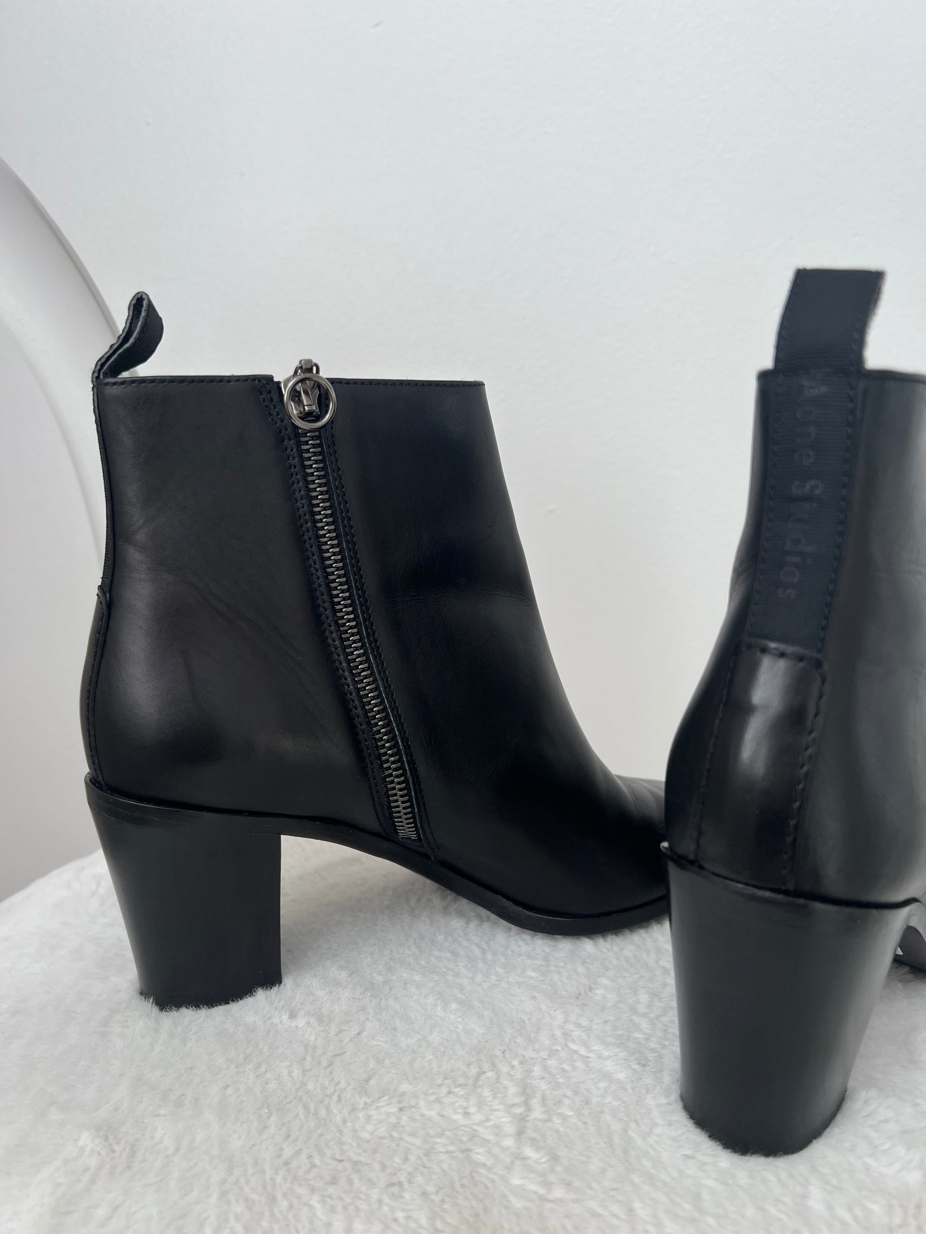 Acne Black Leather Pointed Ankle Boots, 38