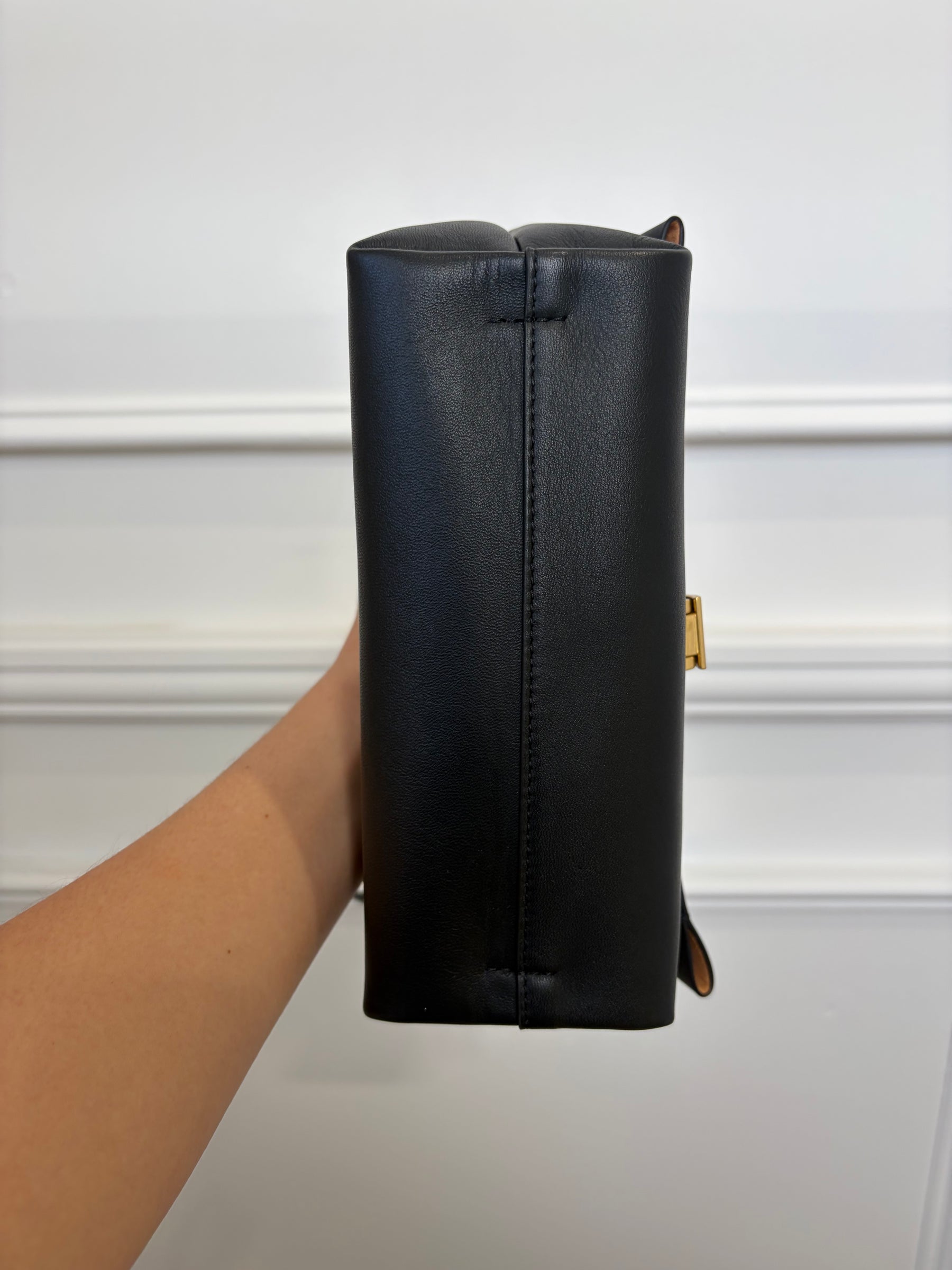 Oroton Etta Medium Clutch Bag With Shoulder Strap