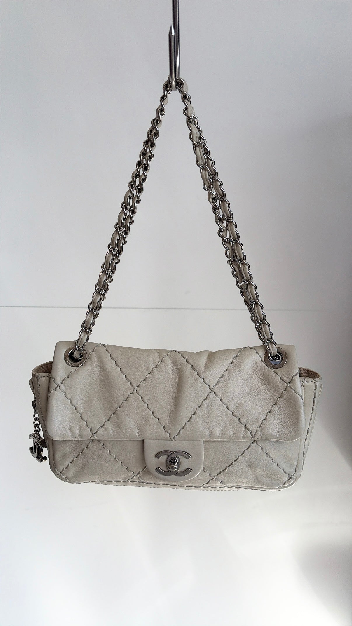 Chanel Cream Leather Ultimate Stitch Expandable Flap Bag