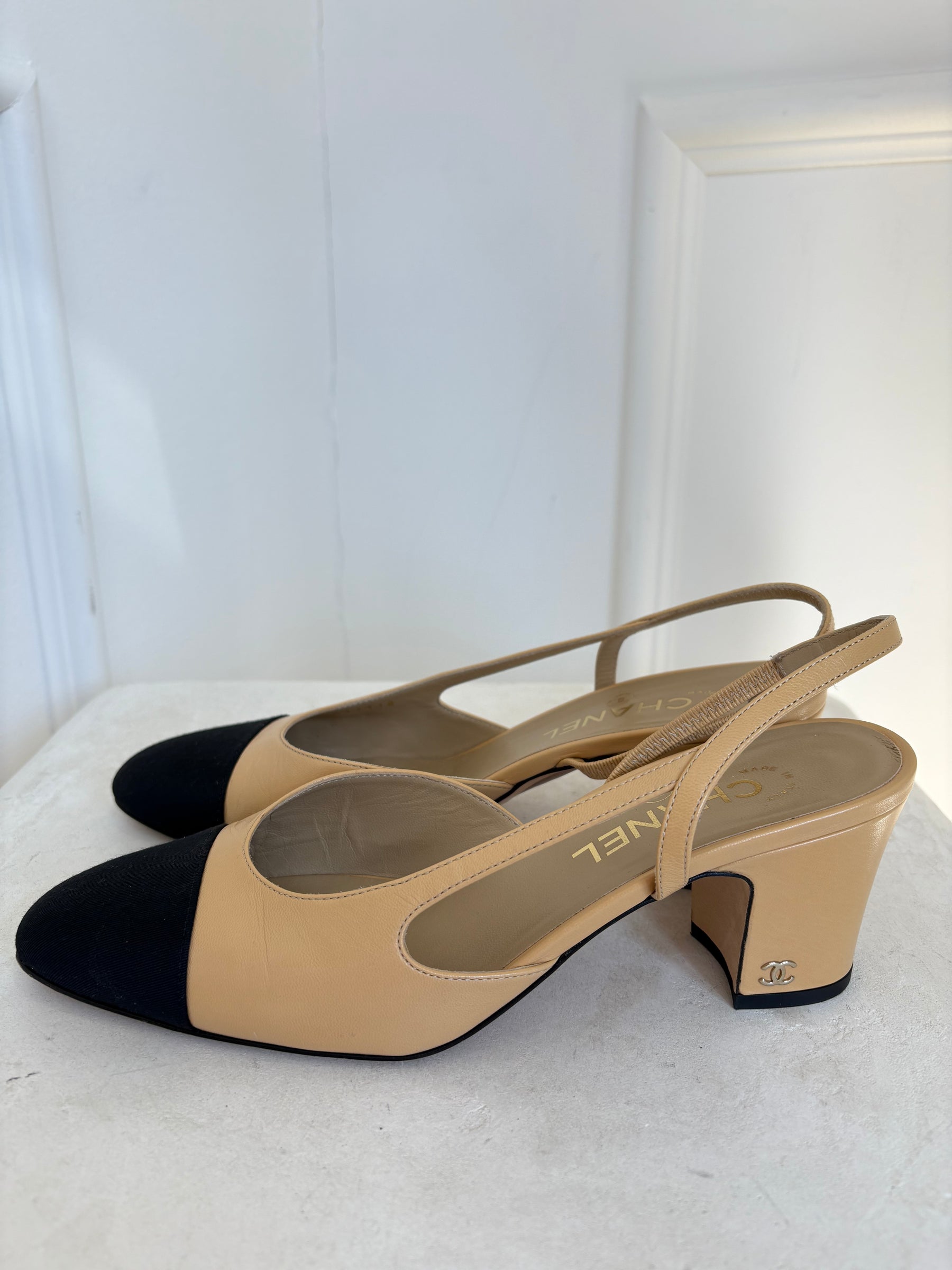 Chanel Beige Leather and Black Slingbacks, 39