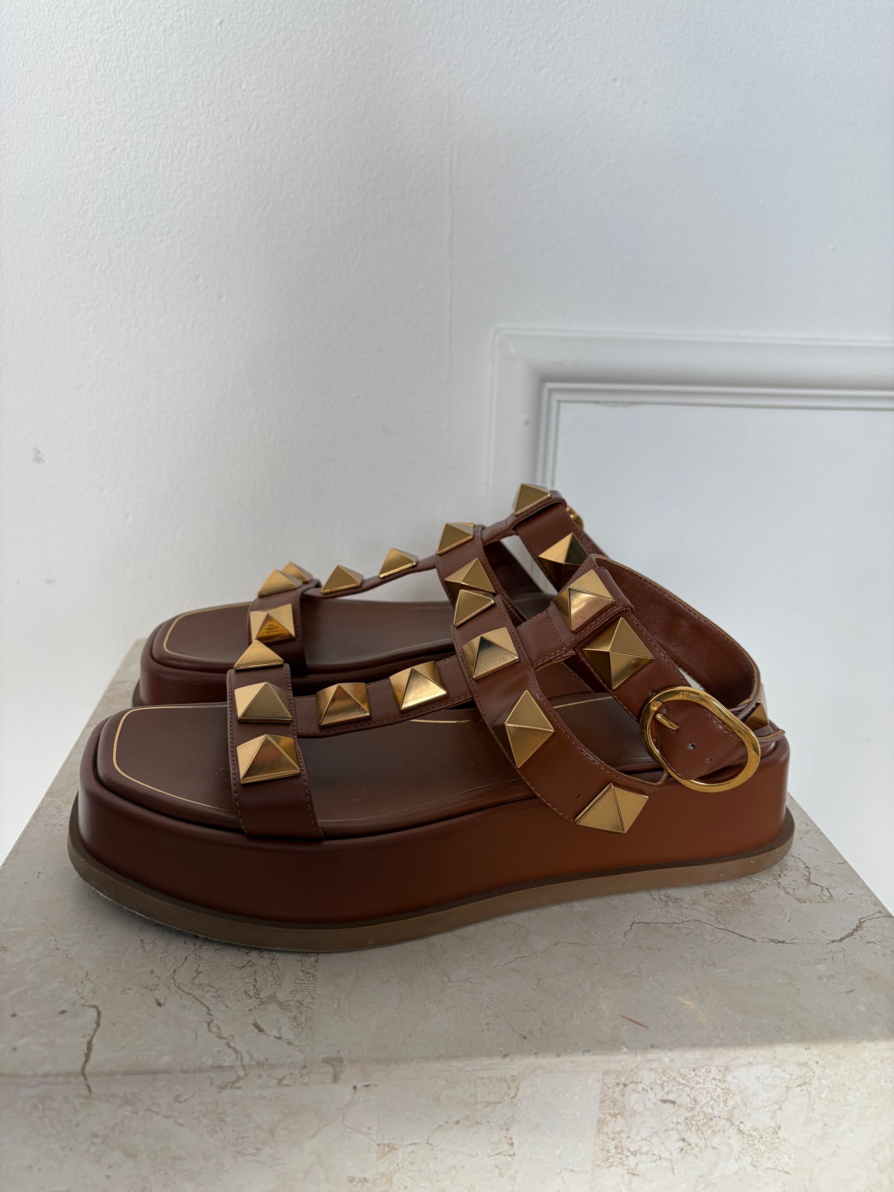 Valentino Tan Leather Roman Stud Sandals, 37