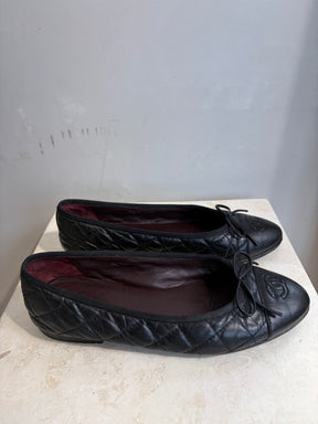 Chanel Black Quilted Chanel Ballet Flats, 37