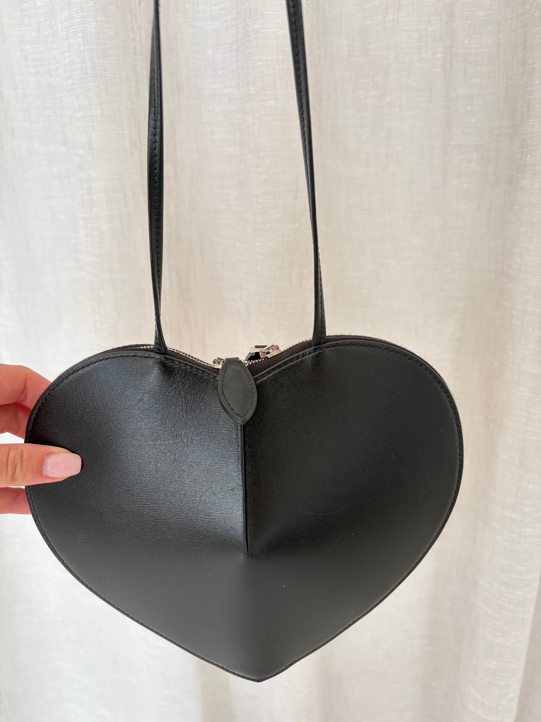 Alaïa Black Leather Le Coeur Shoulder bag