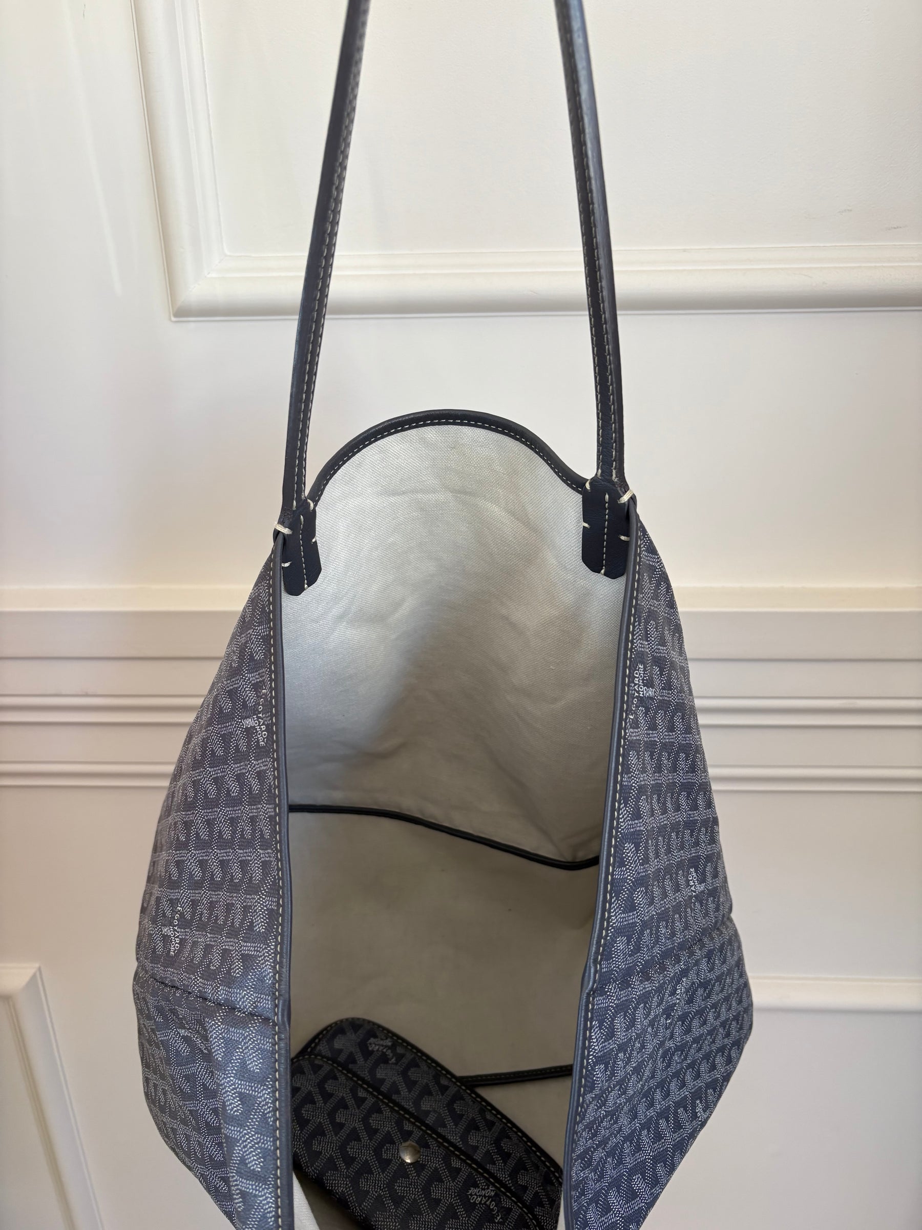Goyard Saint Louis Tote Bag In Grey