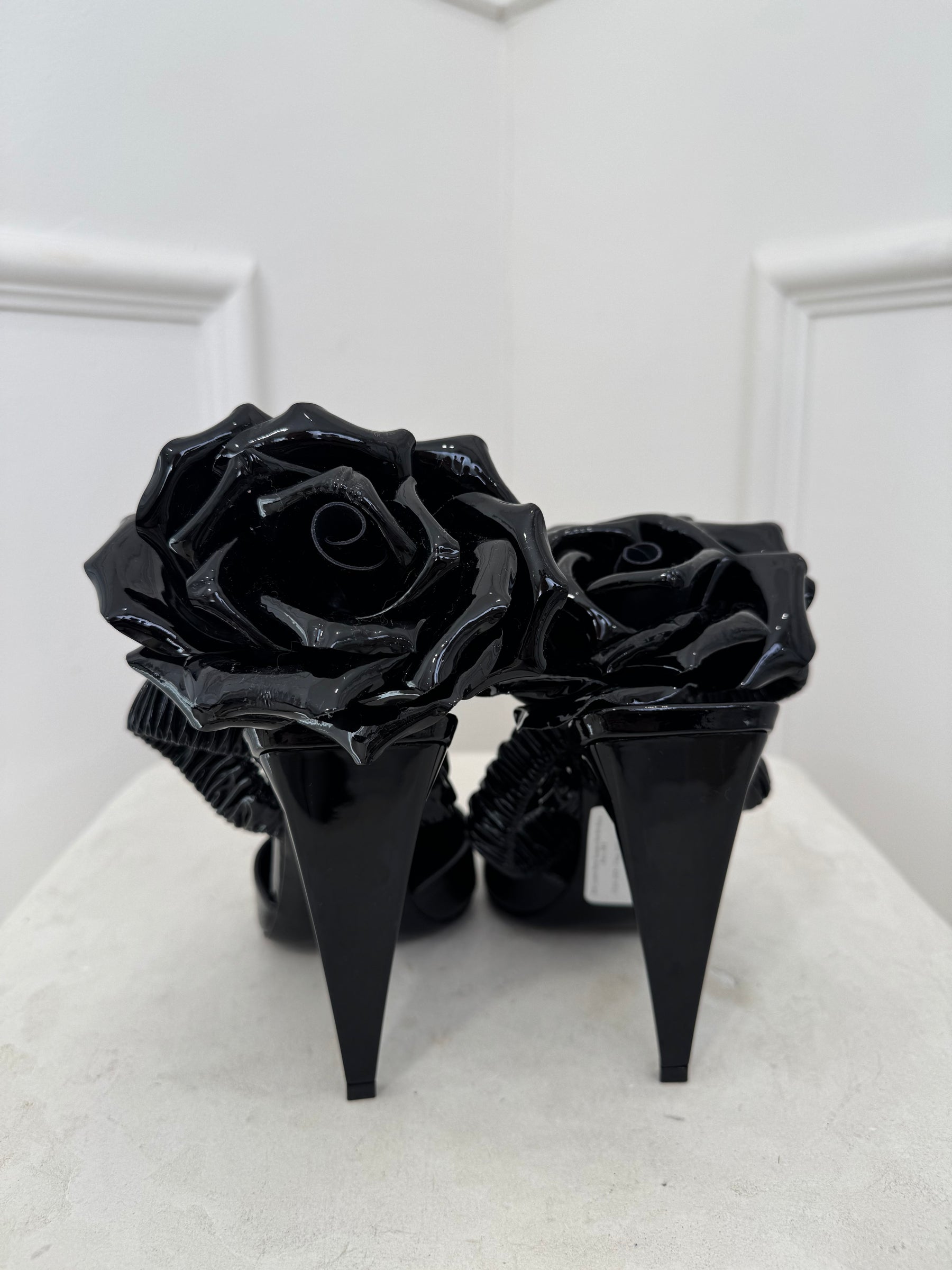 Saint Laurent Patent Slingback Pump With Rose In Black, 39.5