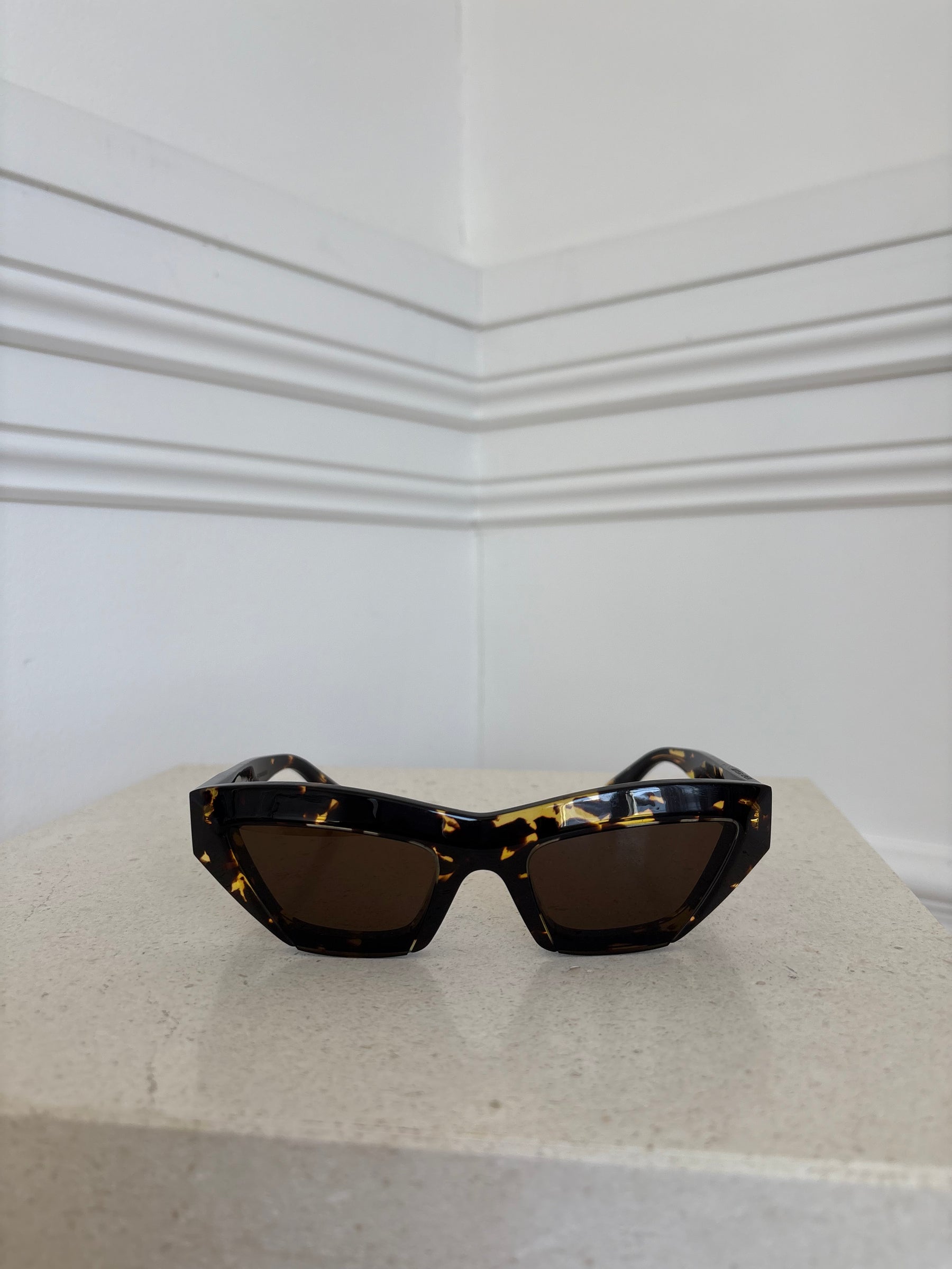 Bottega Veneta Dark Tortoiseshell Cat Eye Sunglasses