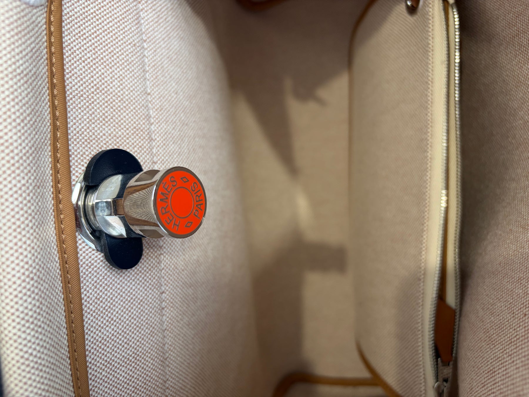 Hermès Herbag 31 "Circuit 24" in Ecru Toile Canvas and Navy Leather