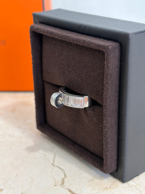Hermès White Gold and Baguette Diamond Kelly Ring