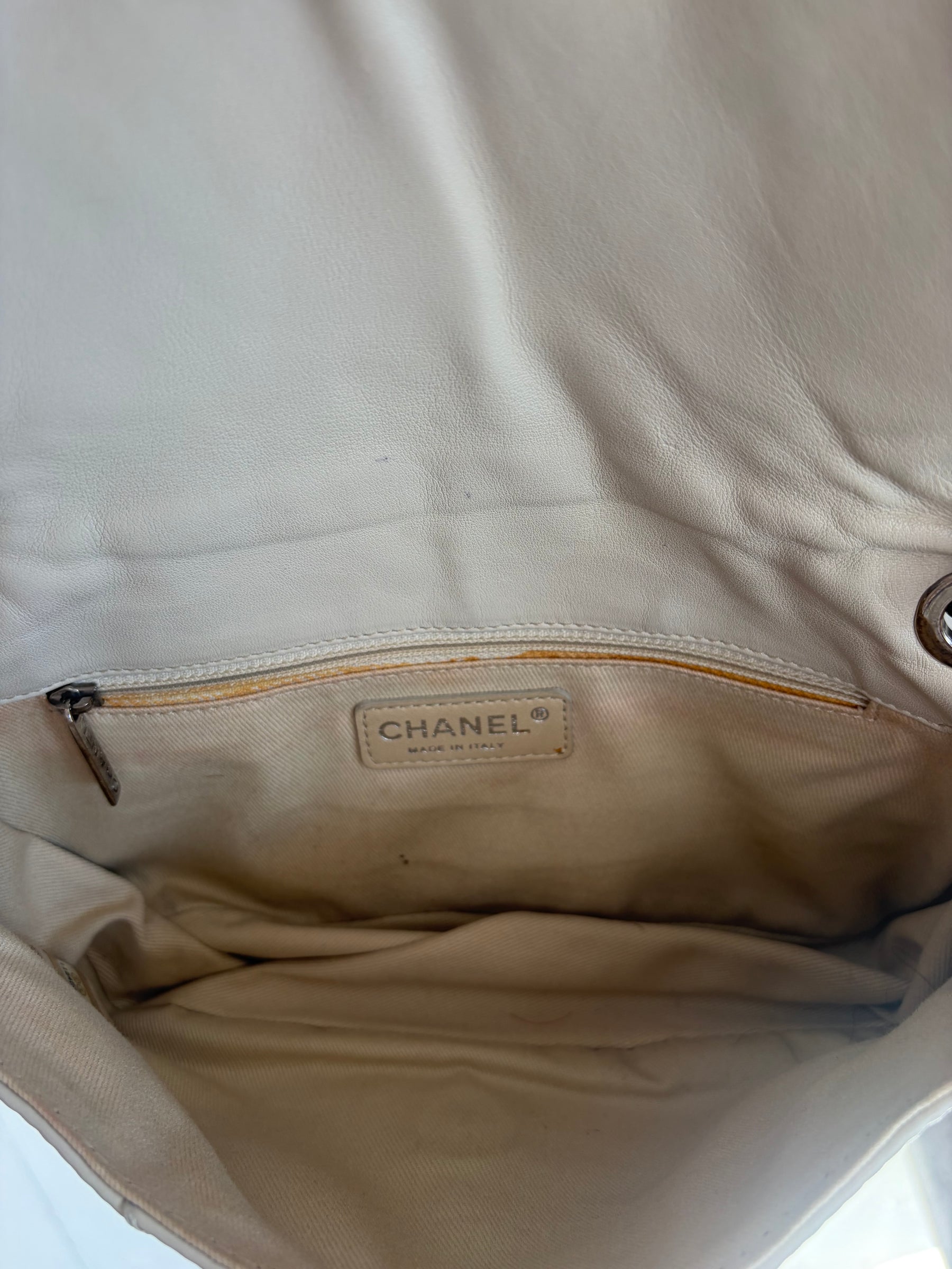 Chanel Cream Leather Ultimate Stitch Expandable Flap Bag