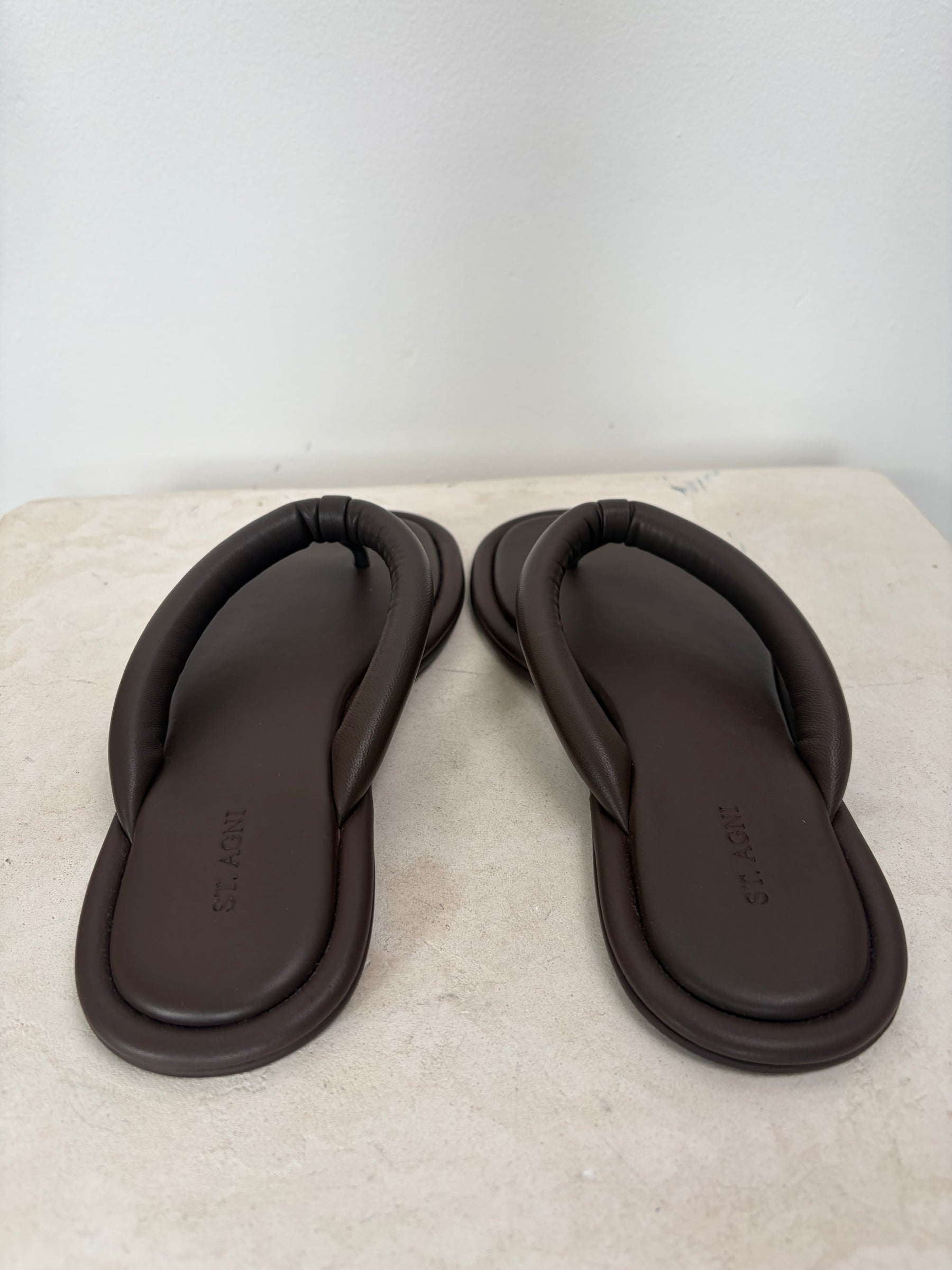 St Agni. Brown Leather Padded Thongs, 37
