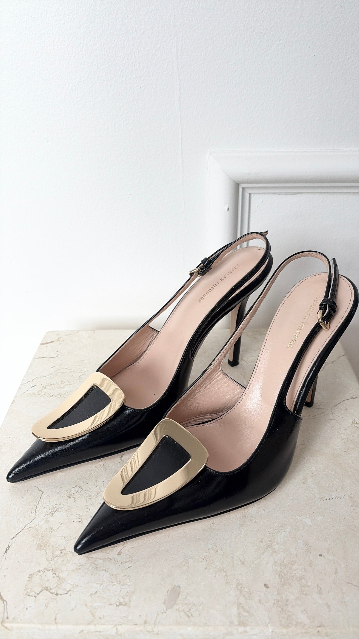 Scanlan Theodore Black Leather Pointed buckle Slingback Pumps, 38