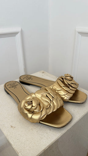 Valentino Garavani Gold Leather Rose Atelier Slide, 41
