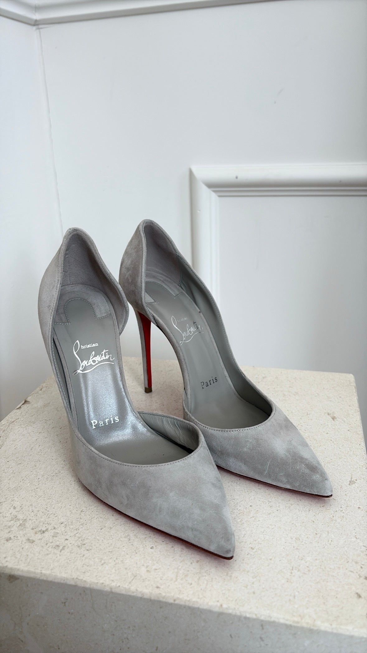 Christian Louboutin Iriza Grey Suede Pumps 10cm, 37.5