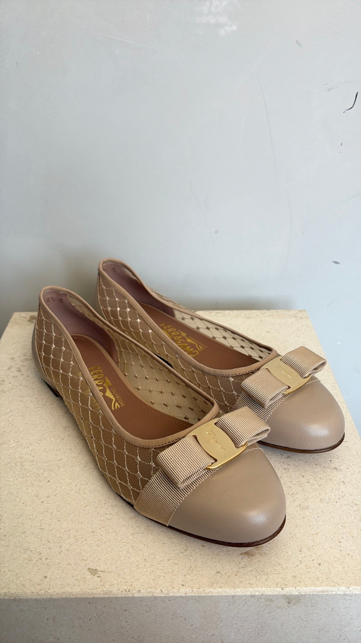 Ferragamo Beige Net Bow Ballet Flats, 8.5