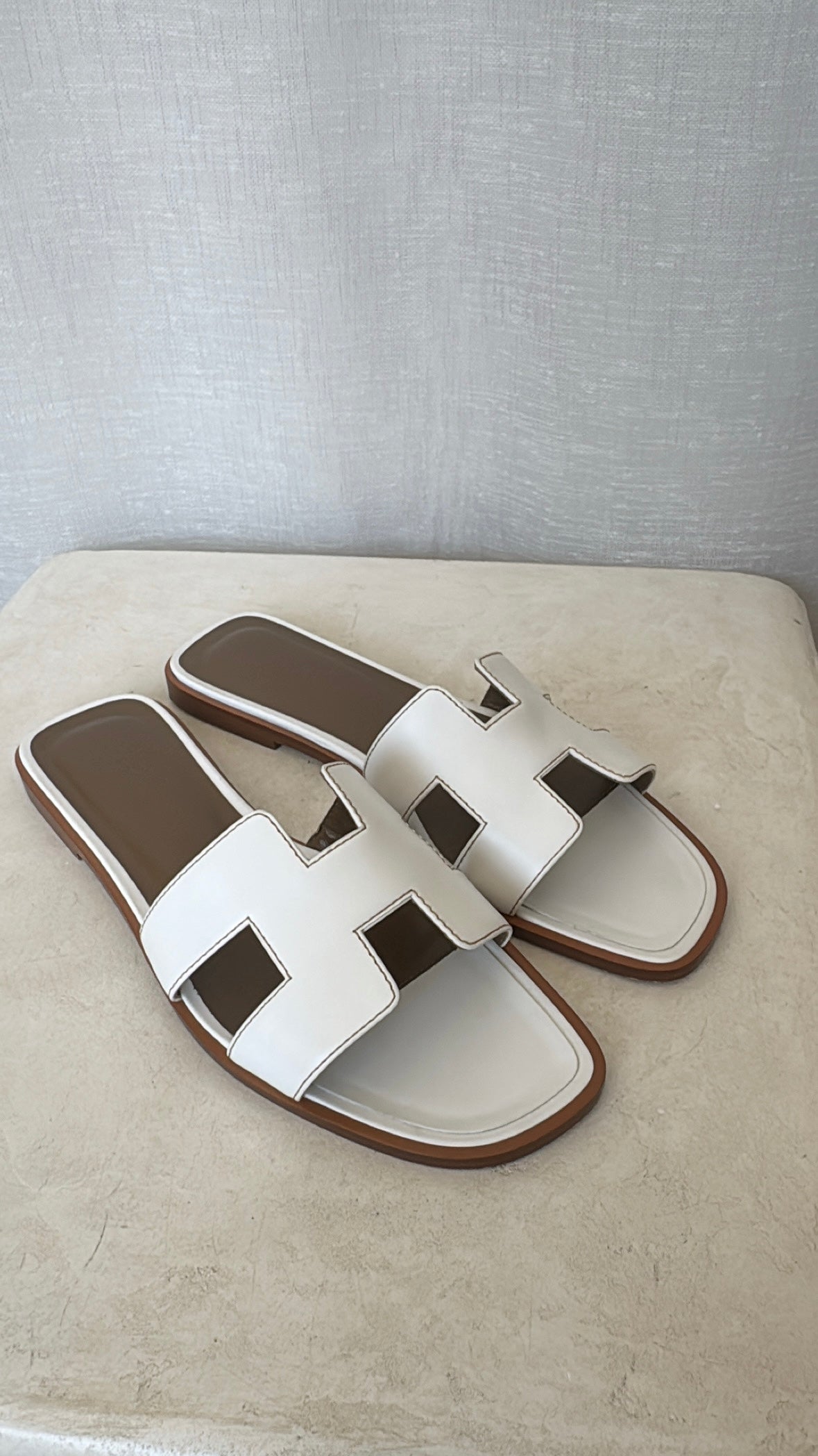 Hermès White Oran Sandals, 39