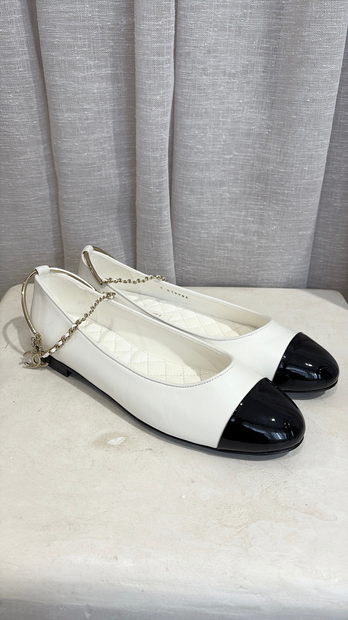 Chanel White and Black Leather Ankle Chain Mary Jane Flats, 41.5