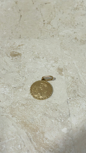 Baby Anything Zodiac Flower Star Sign Medallion 14k Yellow Gold