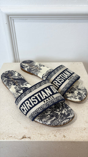 Dior Blue and White Toile De Jouy Slides, 39