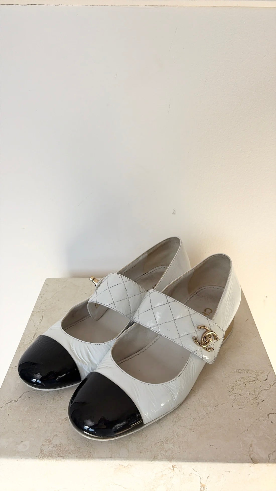 Chanel White and Black Patent Heeled Mary Jane, 39.5 C