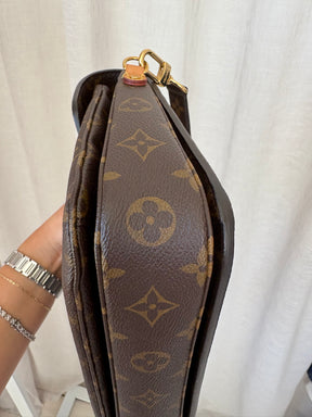 Louis Vuitton Pochette Metis Monogram
