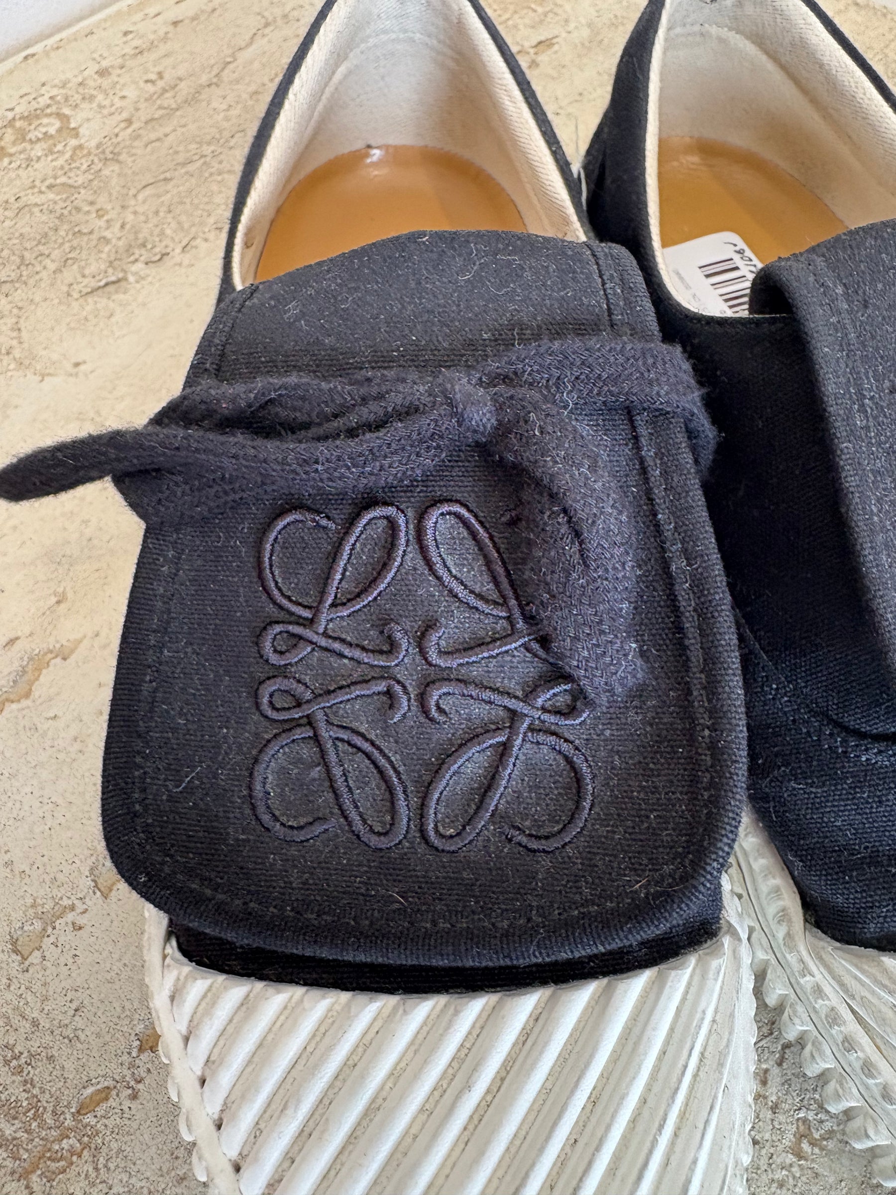 Loewe Anagram Flap Sneaker Black, 37