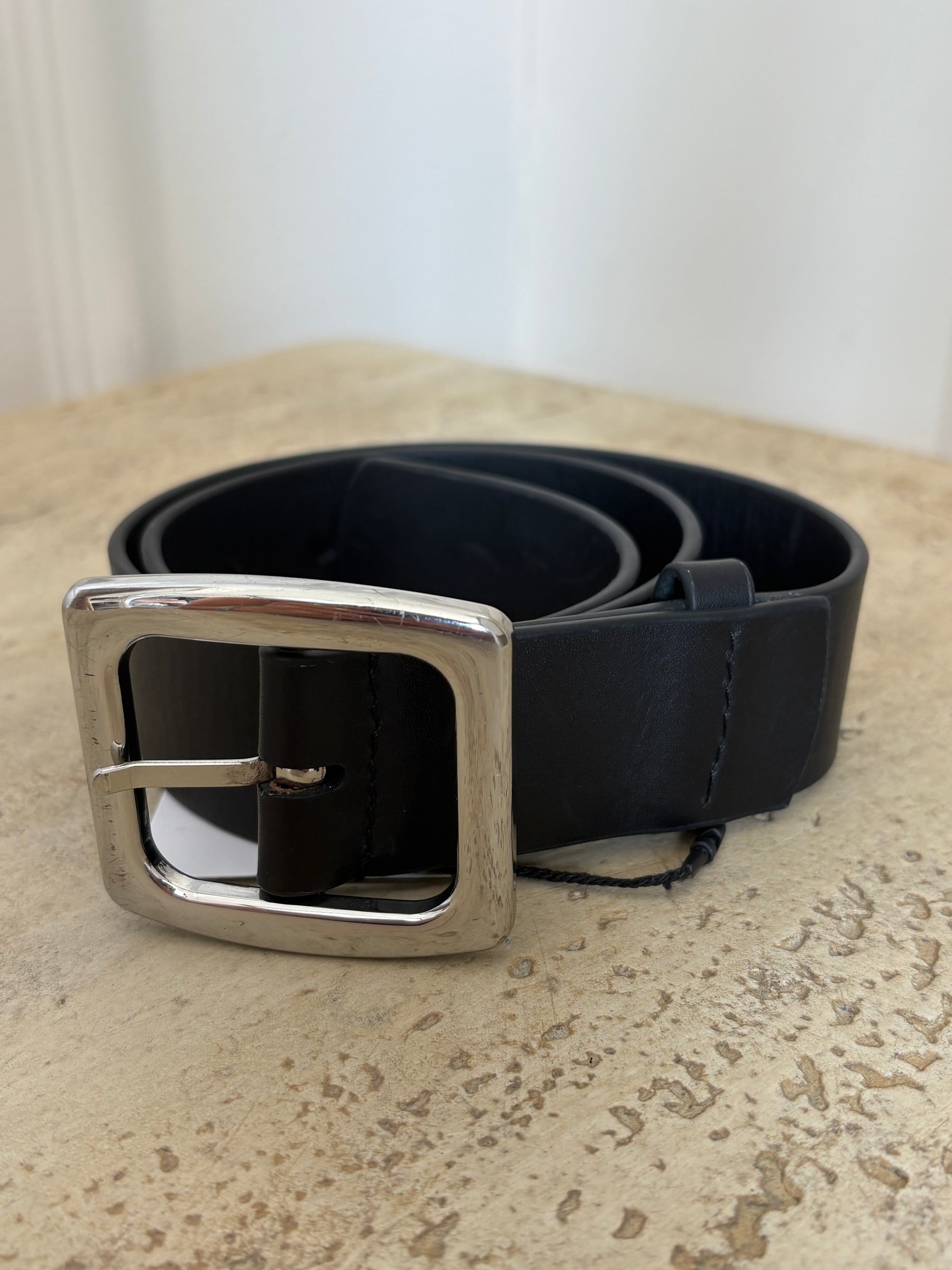 Matteau Black Leather Silver Buckle Boyfriend Belt, S