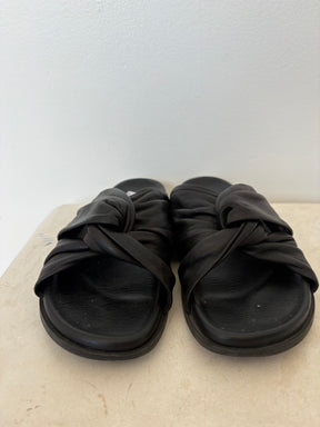 bassike Leather Knot Sandals Black, 39