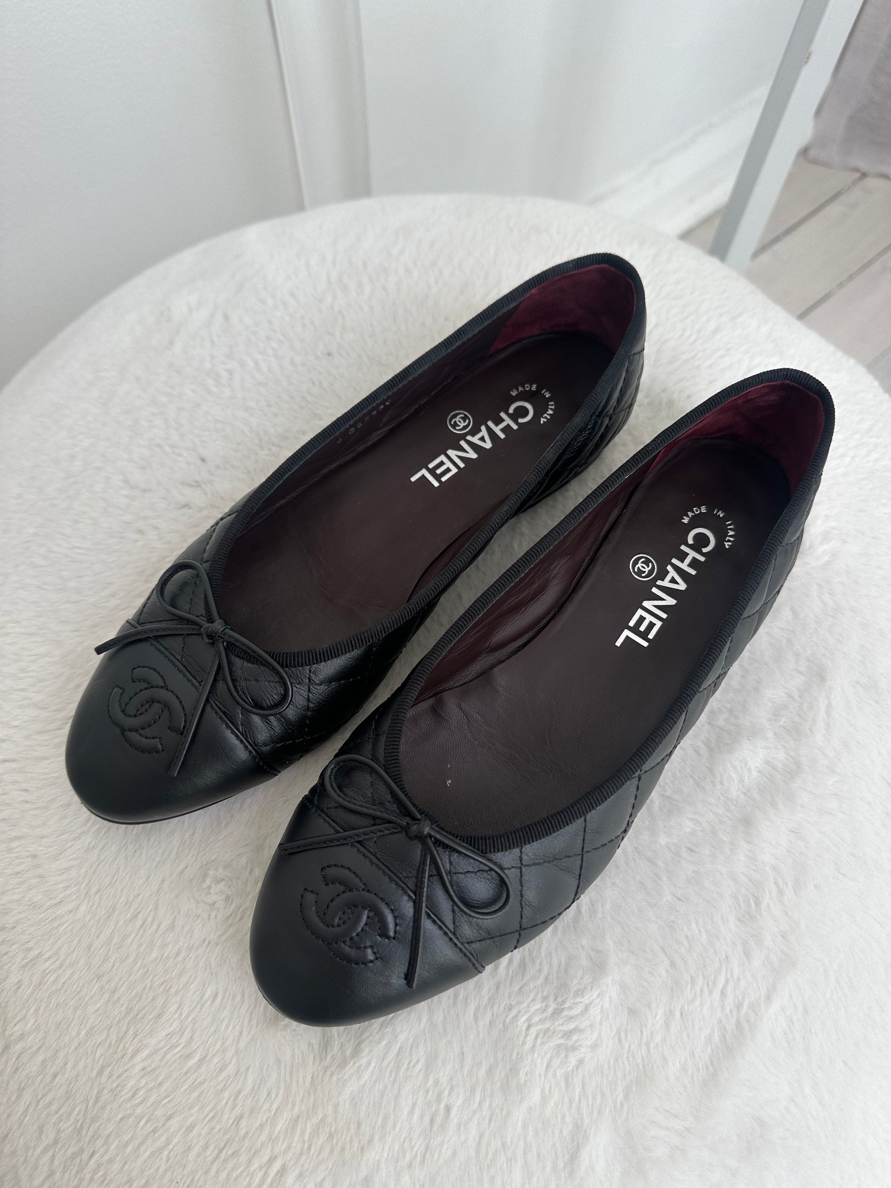 Chanel Black Quilted Leather Ballet Flats, 38C