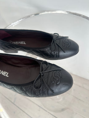 Chanel Black Quilted Leather Ballet Flats, 38C