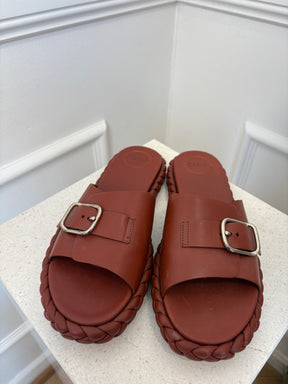 Chloé Pip Braided Sole Leather Slides In Copper Brown, 40