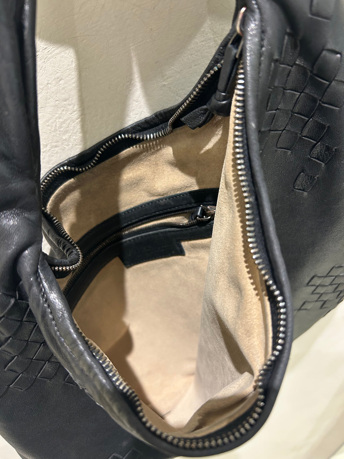 Bottega Veneta Black Leather Patch Intrecciato Leather Shoulder Hobo Bag