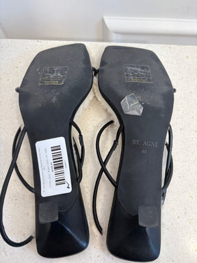 St. Agni Black Leather and Shearling Kitten Heels, 40