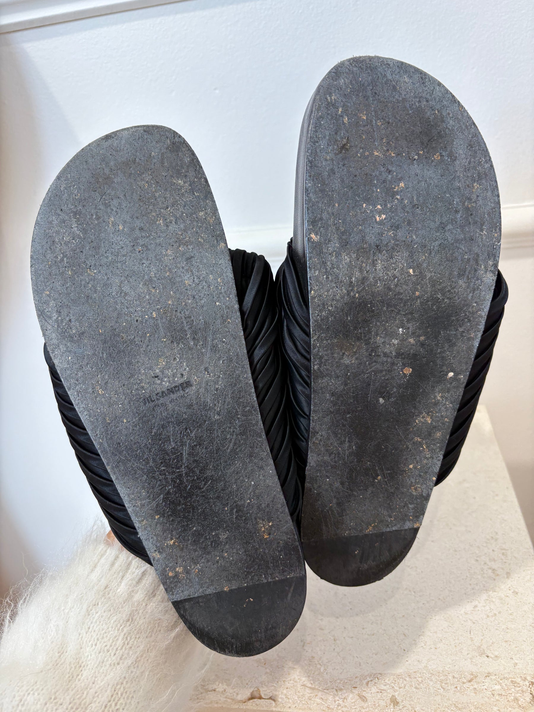 Jil Sander Black Leather and Satin Knot Slides, 41