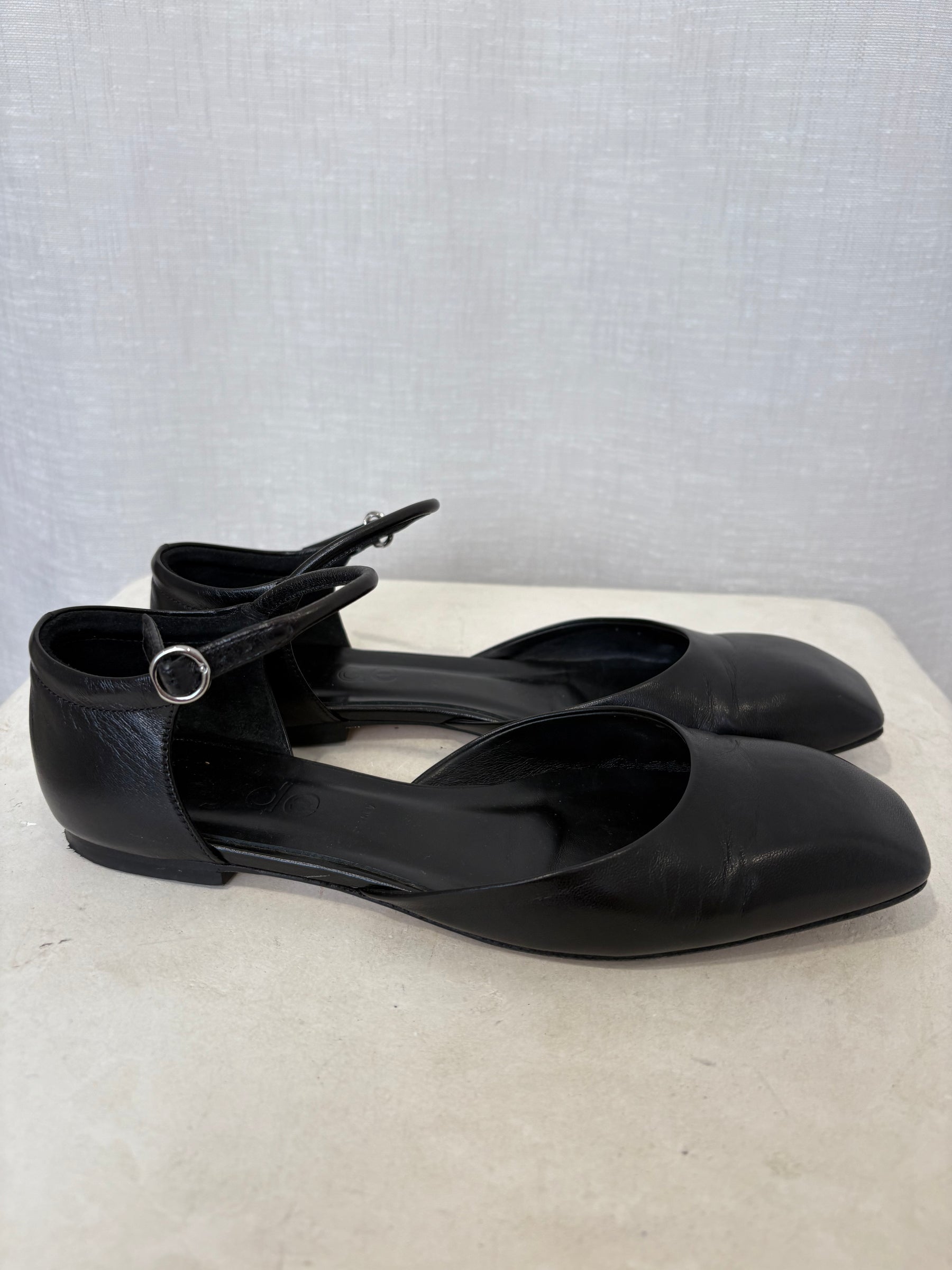 Aeyde Black Mary Jane Leather Shoes, 37