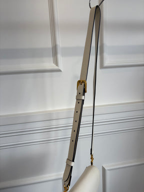 Gucci White Horsebit 1955 Medium Shoulder Bag