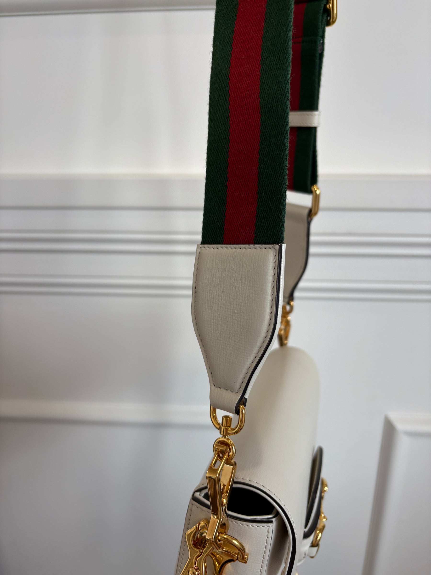 Gucci White Horsebit 1955 Medium Shoulder Bag