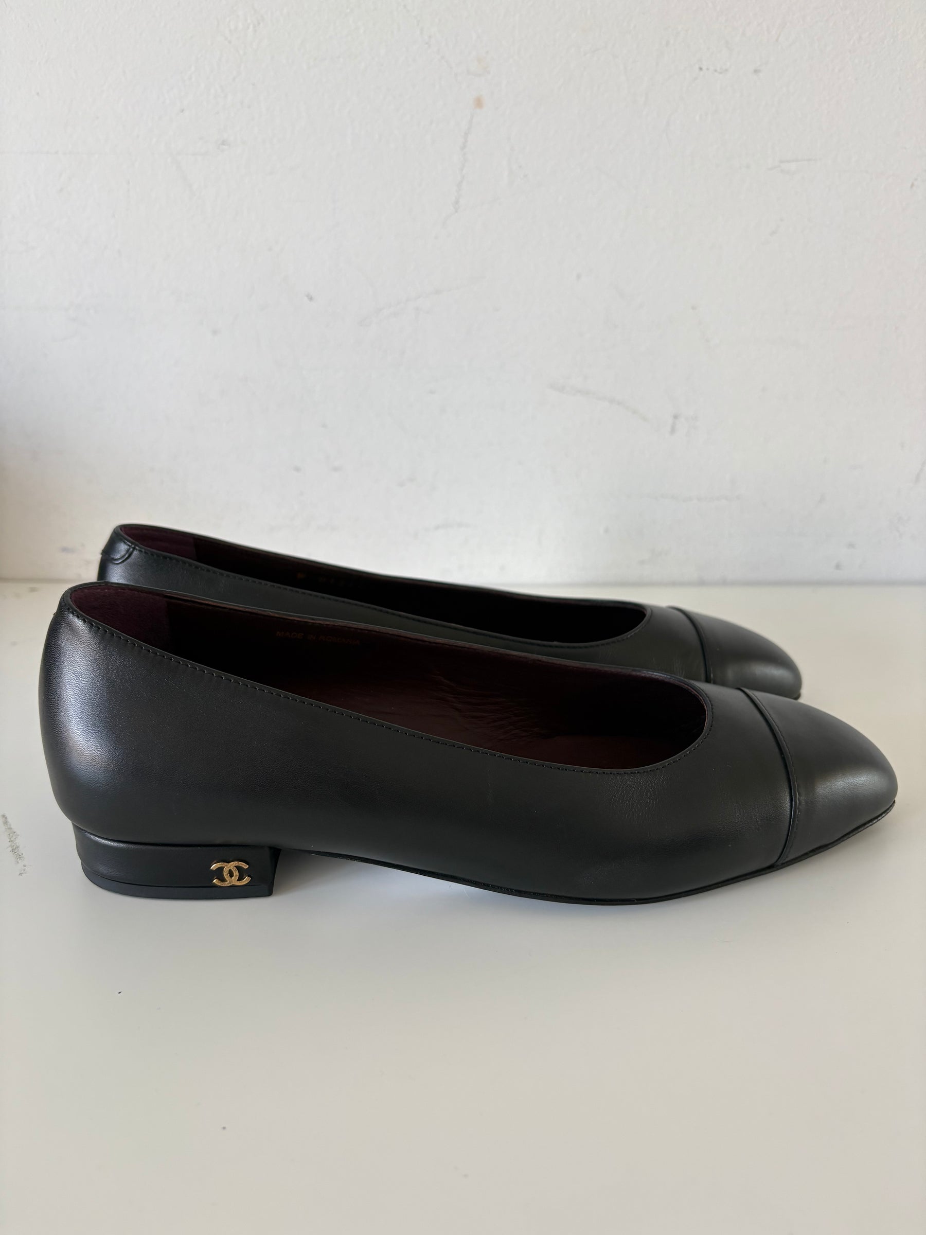 Chanel Uniform Black Leather Ballet Flats, 38