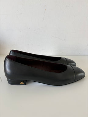 Chanel Uniform Black Leather Ballet Flats, 38