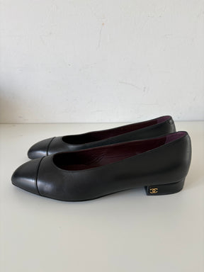 Chanel Uniform Black Leather Ballet Flats, 38