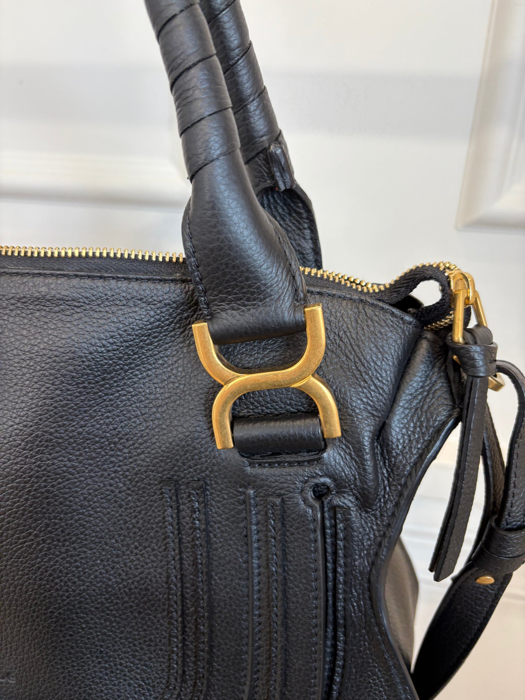 Chloé Black Leather Medium Marcie Carry Bag