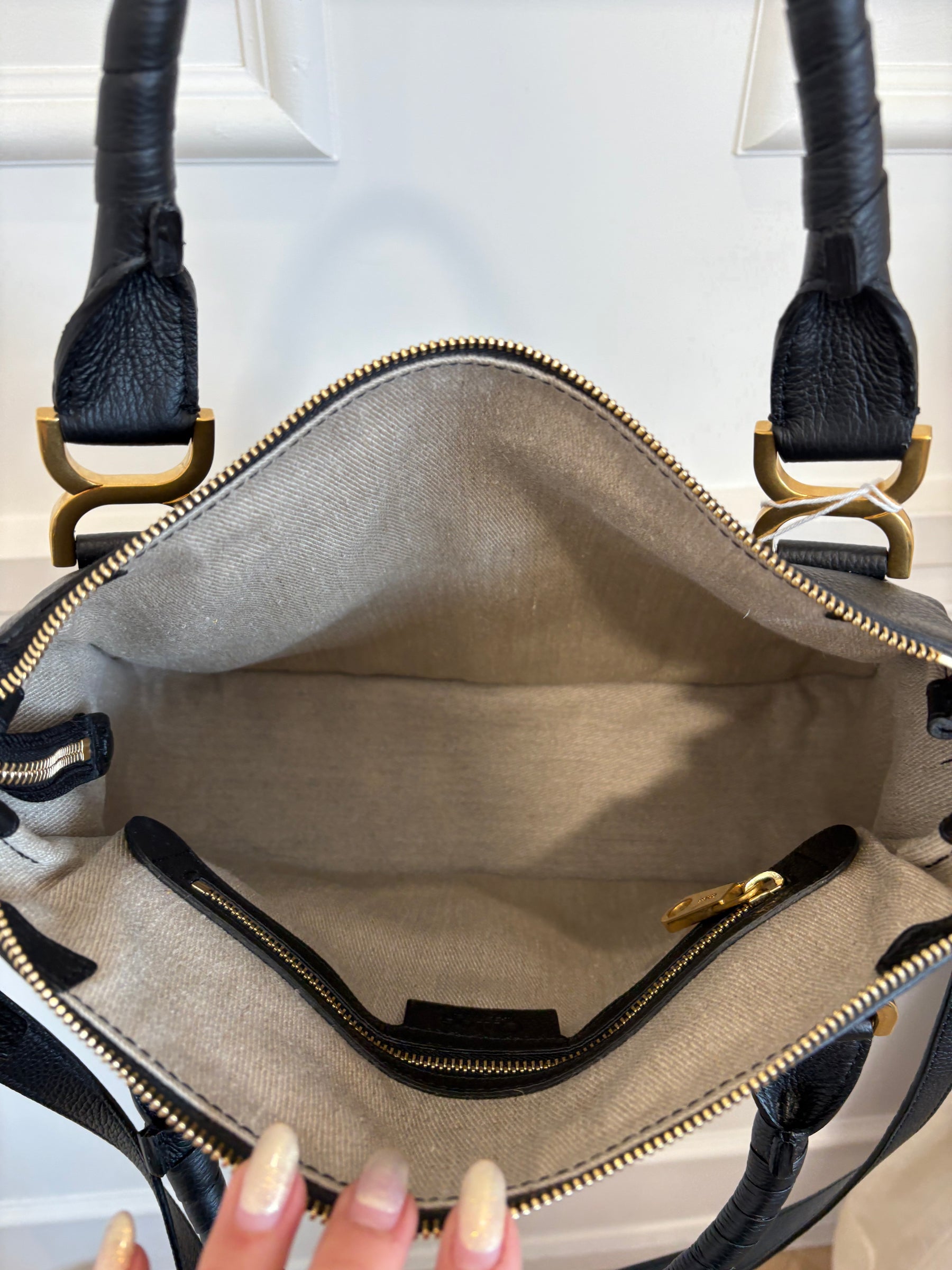 Chloé Black Leather Medium Marcie Carry Bag