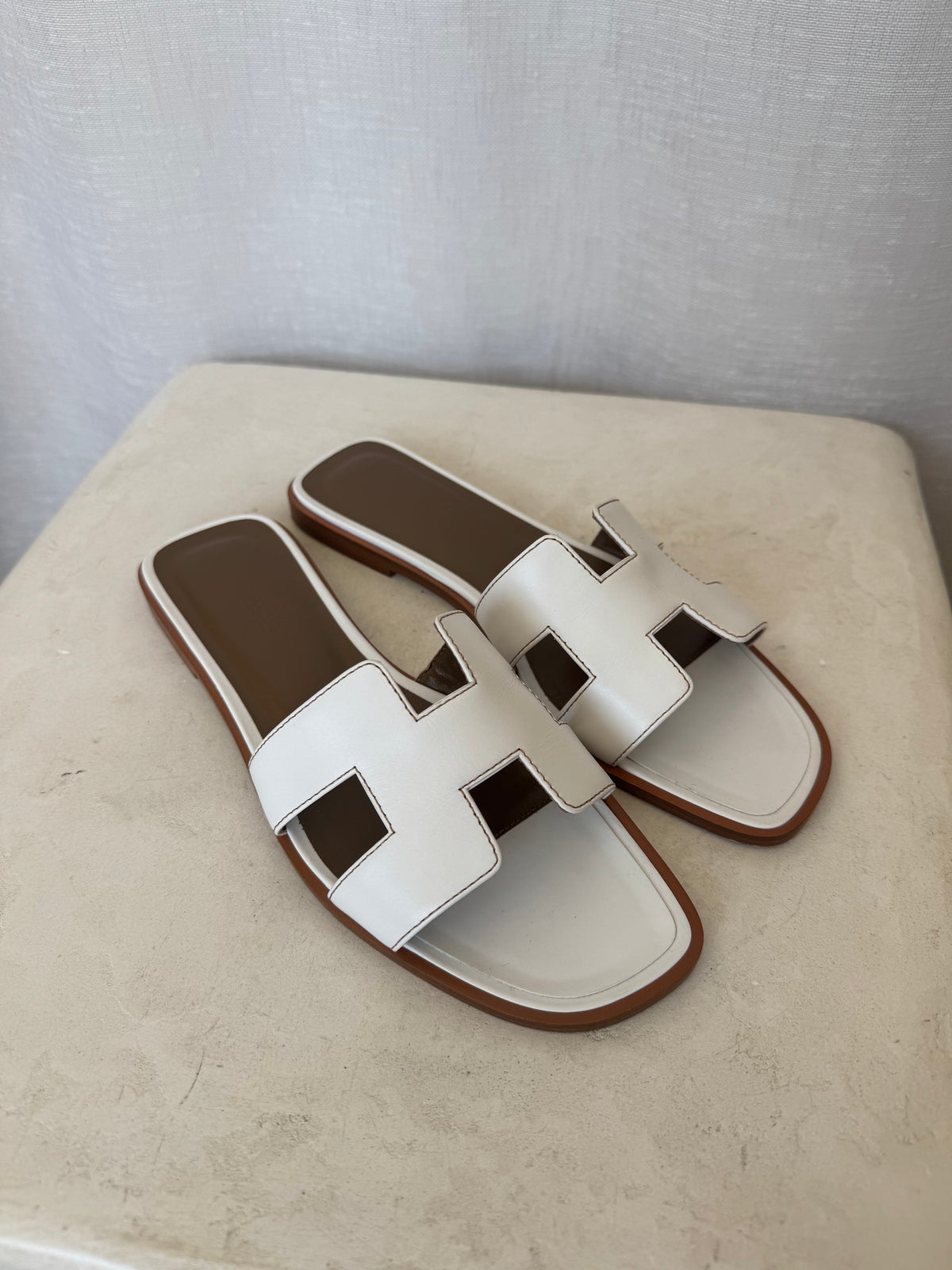 Hermès White Oran Sandals, 39