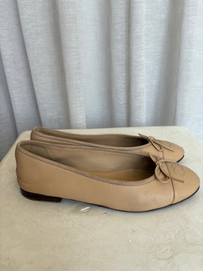 Chanel Beige Leather Ballet Flats, 40