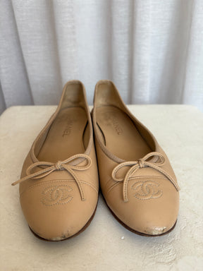 Chanel Beige Leather Ballet Flats, 40
